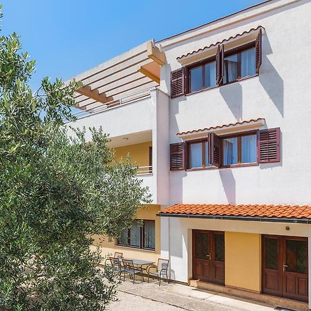 Apartment Promona Drnis Exterior photo