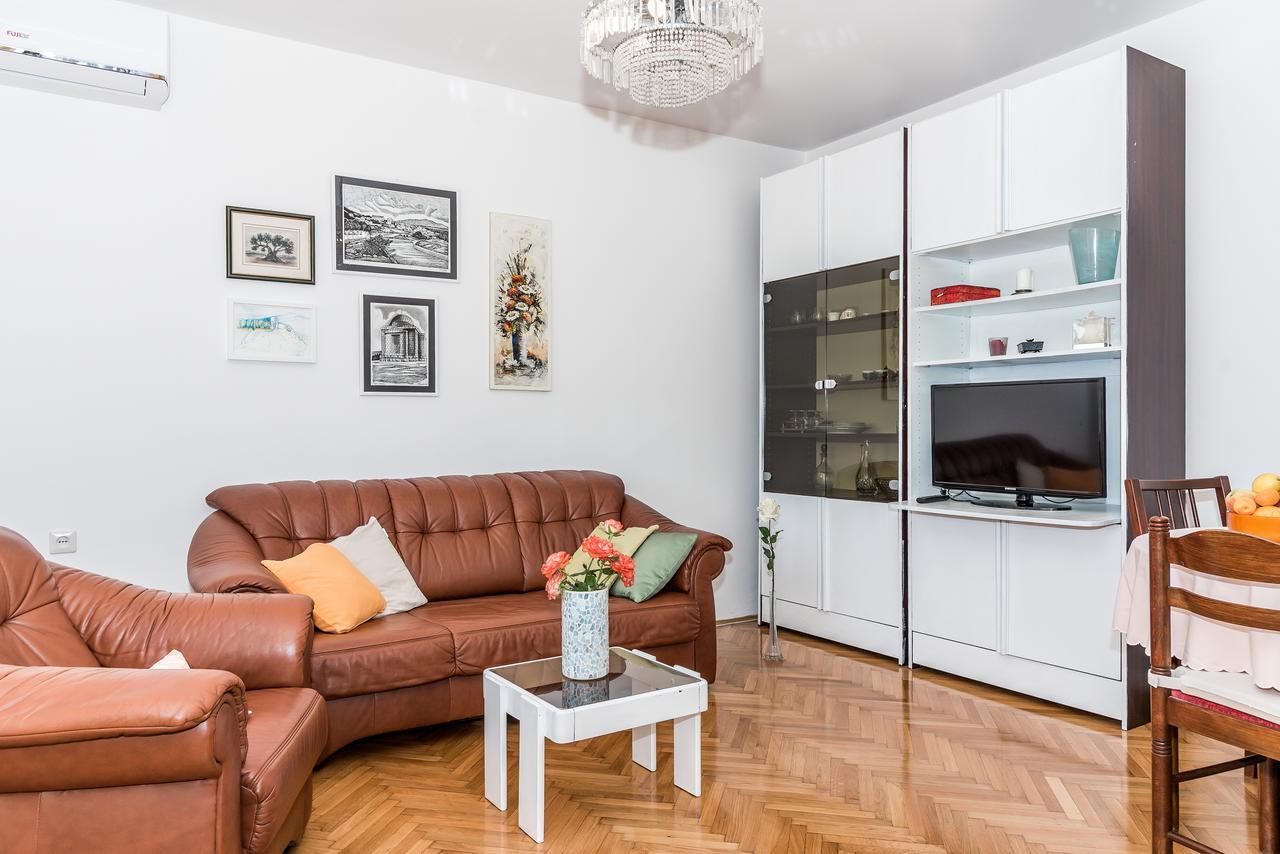 Apartment Promona Drnis Exterior photo