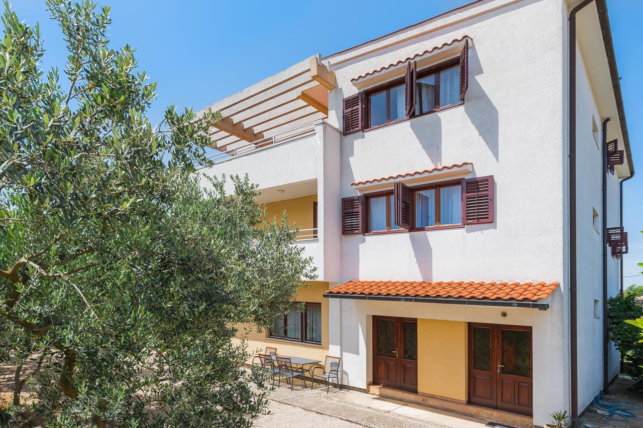 Apartment Promona Drnis Exterior photo