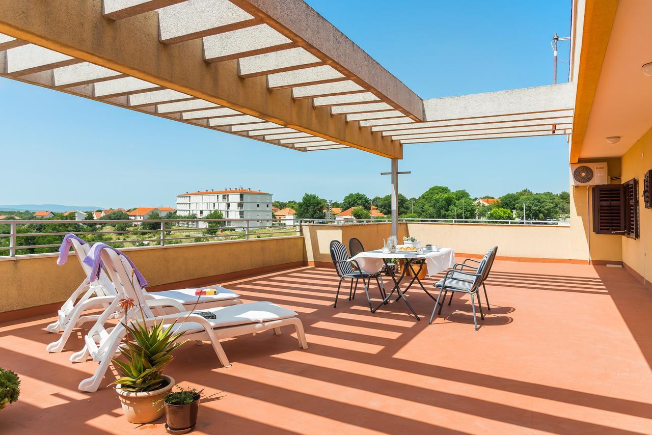 Apartment Promona Drnis Exterior photo