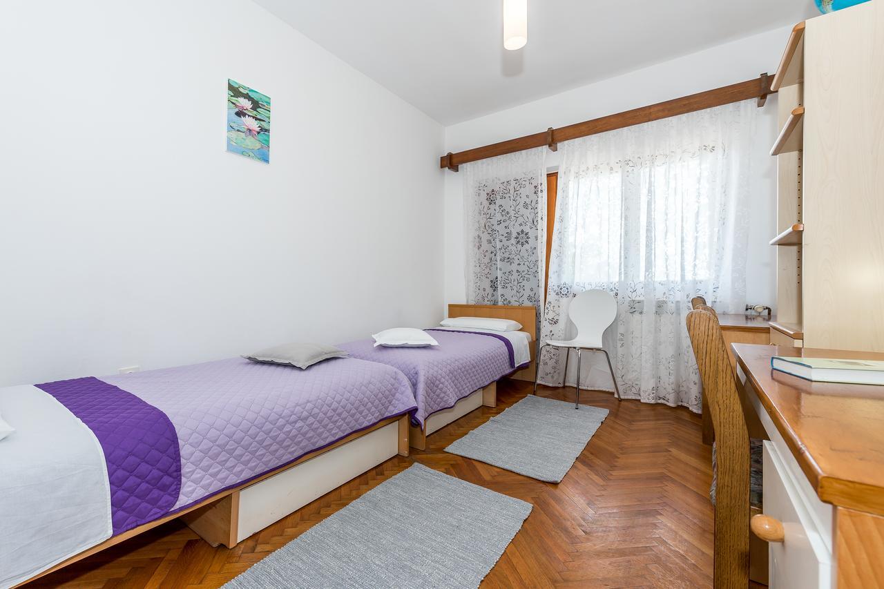 Apartment Promona Drnis Exterior photo